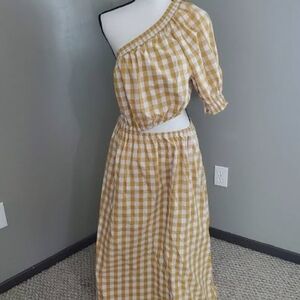 Gingham Checkered One-Shoulder Skirt